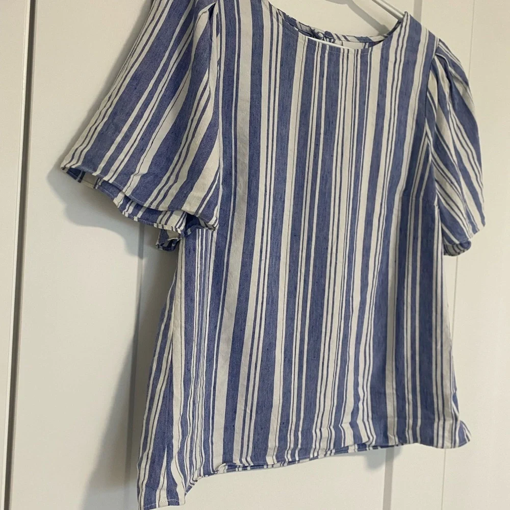 CAbi 5343 Wing Top Blue White Striped Linen Blend Blouse Crop Keyhole Size Small - Picture 6 of 10
